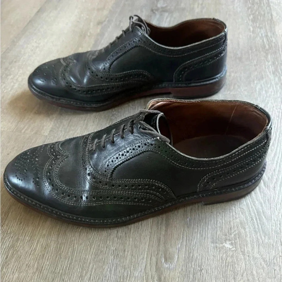 Allen Edmonds McTavish Dress Shoes - Picture 2 of 8